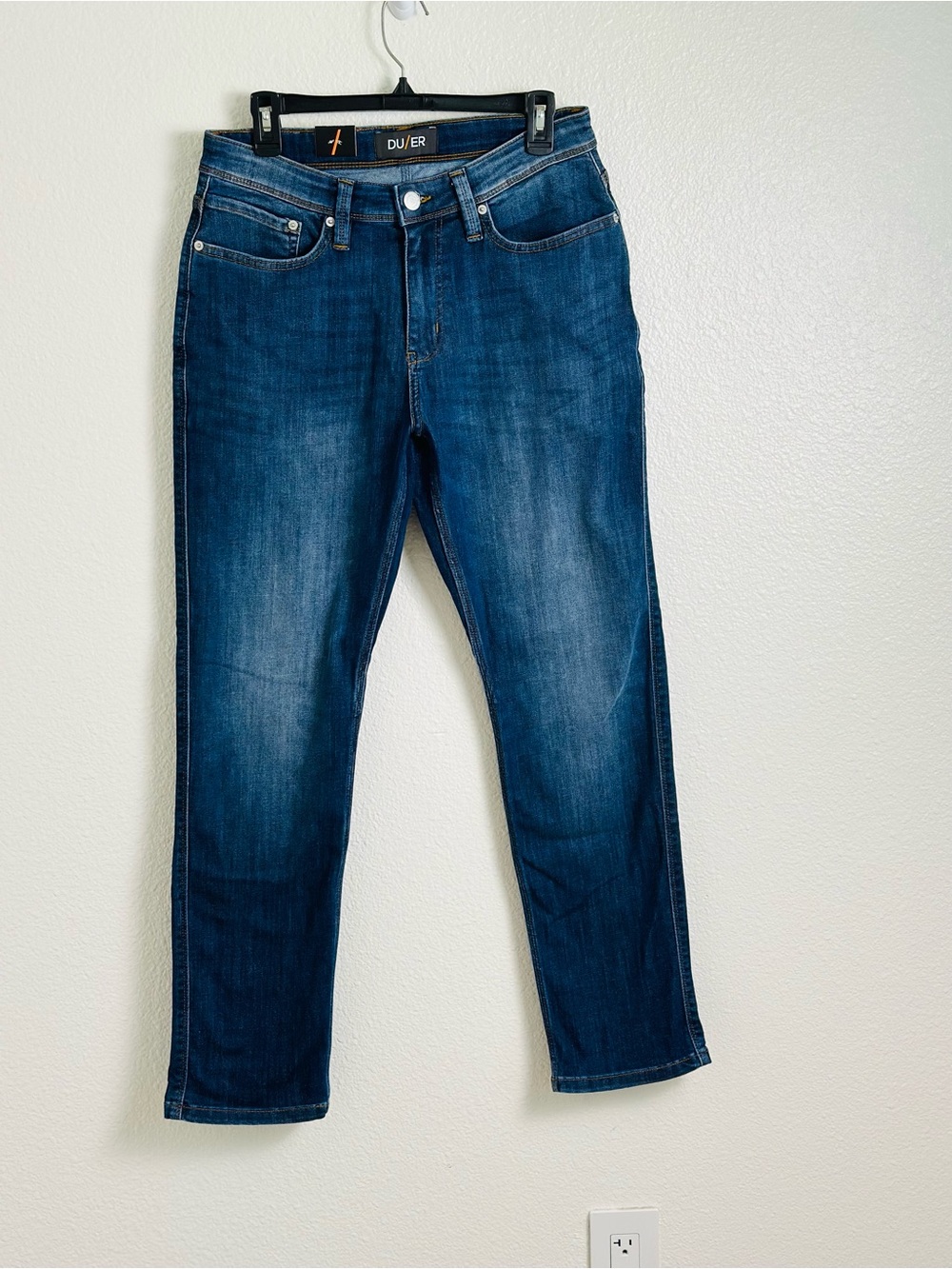 DU/ER Performance Relaxed Taper Jeans Size 31 x 30